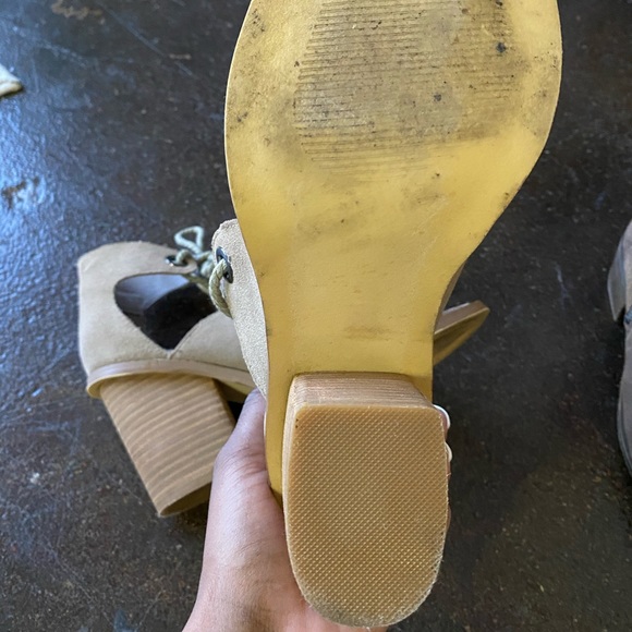 Steve Madden suede chunky tie heels size 8 - Picture 4 of 8